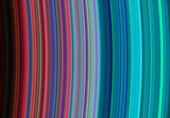 image UV de la limite entre anneau C (à gauche) et de l'anneau B (à droite) de Saturne montrant la "pureté" de la glace