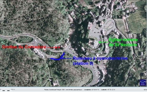 Localisation relative des Grottes du Cornadore et du ruisselet à cyanobactéries (station 5)