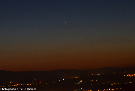 La comète Panstarrs vue depuis les Monts d'or Lyonnais au-dessus de Limonest, 15 mars 2013 vers 19h50