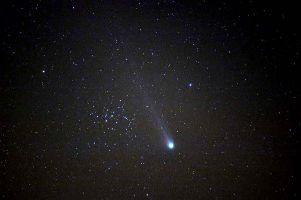 La comète Neat photographiée dans la région lyonnaise en mai 2004