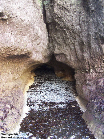 Entrée de la grotte de la Porte d'Aval