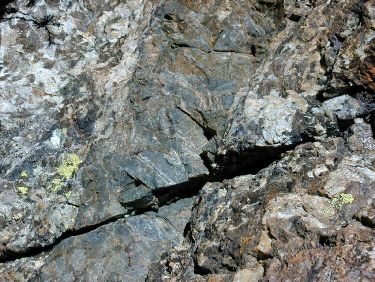 Filon de basalte - Ophiolite du Chenaillet