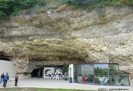L'entrée de la grotte du Foulon (Châteaudun, Eure et Loir)