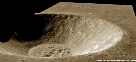 Laplace A, 9 km de diamètre, cratère lunaire de morphologie intermédiaire entre cratère simple et cratère complexe