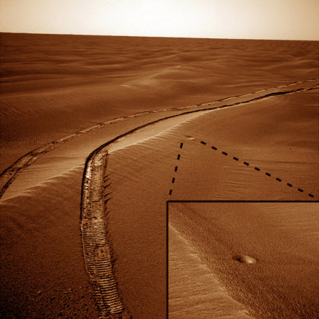 Micro-cratère martien sur la route d'Opportunity