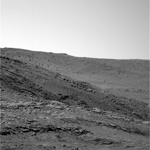 Affleurements présentant un litage, situés de l'autre côté de la crête de West Spur