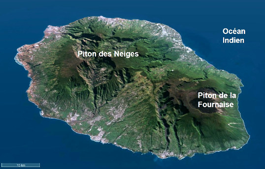 Vue aérienne générale de l'ile de La Réunion