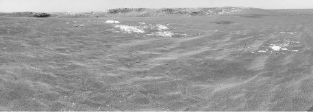Le cratère Endurance observé par Opportunity à seulement 20 m du bord le 29 avril 2004