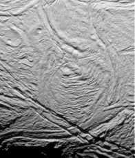 Figure d'écoulement visqueux sur Encelade