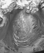 Vue satellitale verticale du glacier Malaspina en Alaska